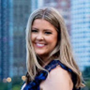 Meet your Posher, Maura